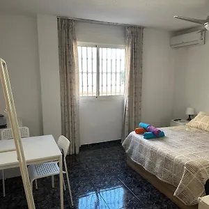 Habitación en casa particular Centro Privada En Compartido, Almería